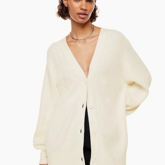 Aritzia Sweaters - Aritzia Bespoke Cream Button Cardigan